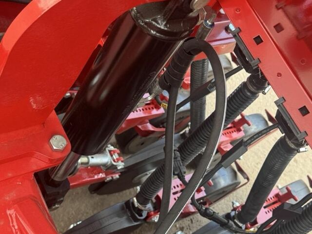 Другая Другая, объемом двигателя 0 л и пробегом 0 тыс. км за 42831 $, фото 5 на Automoto.ua