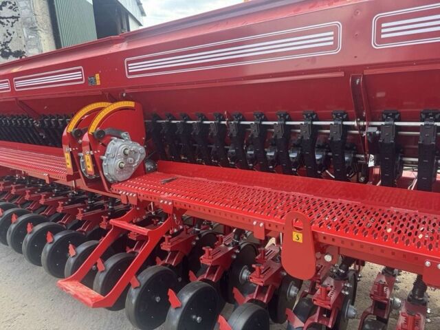 Другая Другая, объемом двигателя 0 л и пробегом 0 тыс. км за 42831 $, фото 8 на Automoto.ua