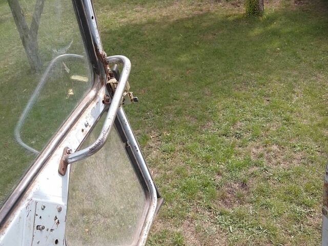 Другая Другая, объемом двигателя 6.3 л и пробегом 2 тыс. км за 5913 $, фото 14 на Automoto.ua