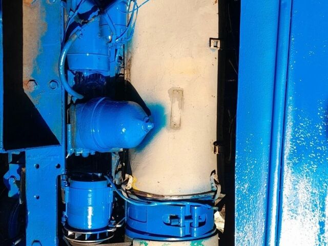 Другая Другая, объемом двигателя 4 л и пробегом 14 тыс. км за 2190 $, фото 3 на Automoto.ua