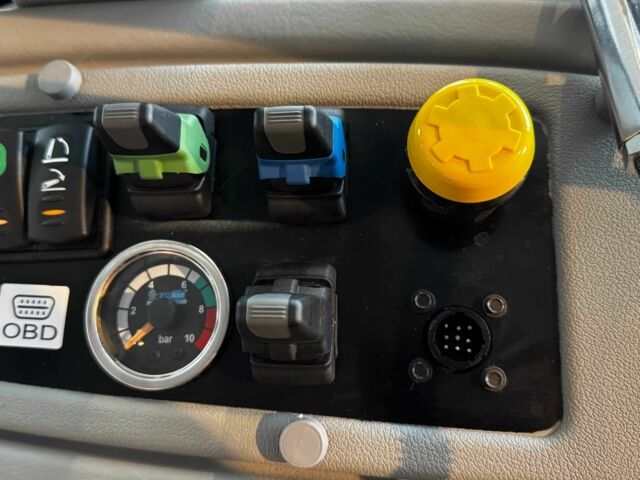 Другая Другая, объемом двигателя 3.9 л и пробегом 1 тыс. км за 55447 $, фото 8 на Automoto.ua