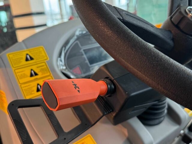 Другая Другая, объемом двигателя 3.9 л и пробегом 1 тыс. км за 55447 $, фото 6 на Automoto.ua