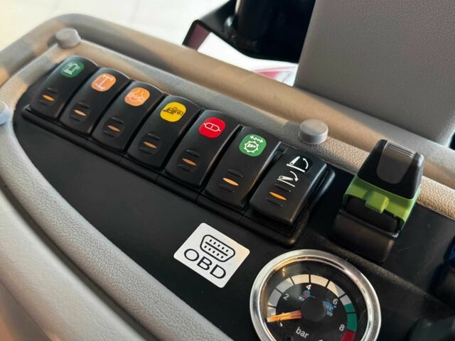 Другая Другая, объемом двигателя 3.9 л и пробегом 1 тыс. км за 55447 $, фото 7 на Automoto.ua