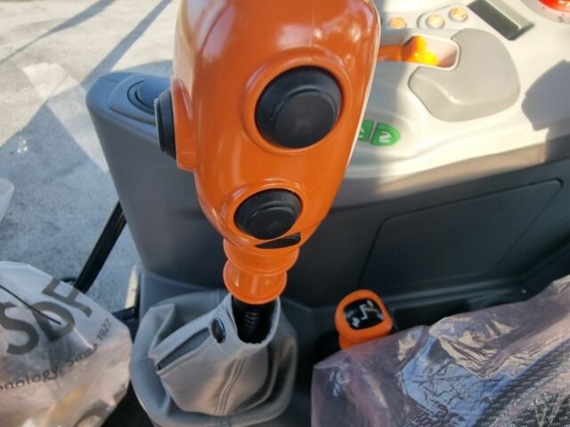 Інша Інша, об'ємом двигуна 3.85 л та пробігом 0 тис. км за 71942 $, фото 13 на Automoto.ua