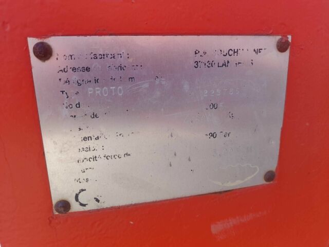 Другая Другая, объемом двигателя 0 л и пробегом 0 тыс. км за 6000 $, фото 6 на Automoto.ua