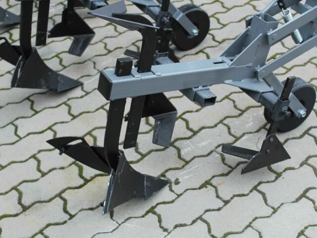 Другая Другая, объемом двигателя 6 л и пробегом 0 тыс. км за 385 $, фото 2 на Automoto.ua