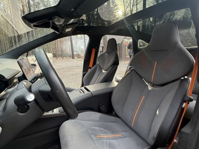 Желтый Другая Другая, объемом двигателя 0 л и пробегом 10 тыс. км за 45000 $, фото 12 на Automoto.ua