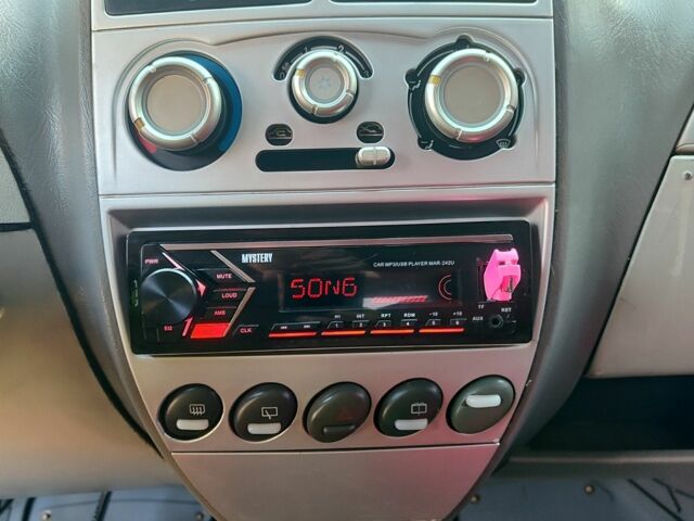 Сірий Інша Інша, об'ємом двигуна 1.1 л та пробігом 113 тис. км за 2000 $, фото 6 на Automoto.ua