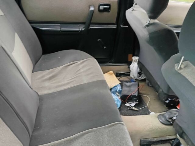 Серый Другая Другая, объемом двигателя 2.2 л и пробегом 363 тыс. км за 17 $, фото 9 на Automoto.ua