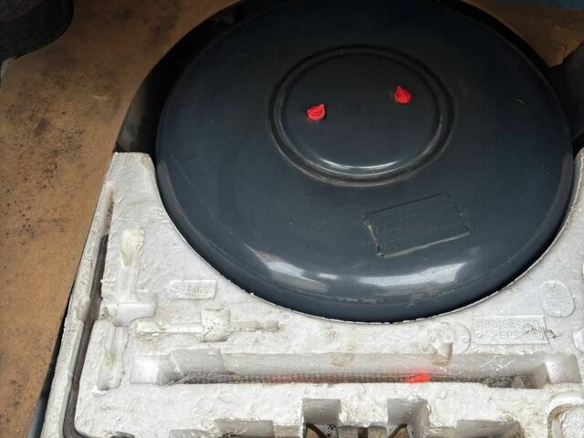 Сірий Інша Інша, об'ємом двигуна 1.6 л та пробігом 110 тис. км за 2350 $, фото 12 на Automoto.ua