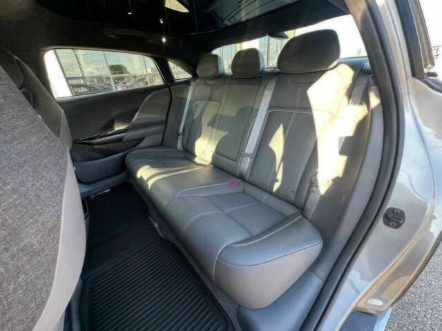 Сірий Інша Інша, об'ємом двигуна 0 л та пробігом 19 тис. км за 35000 $, фото 12 на Automoto.ua