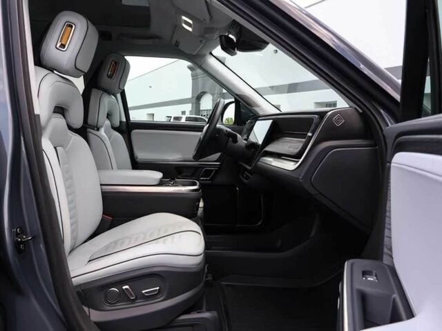 Сірий Інша Інша, об'ємом двигуна 0 л та пробігом 12 тис. км за 35000 $, фото 12 на Automoto.ua