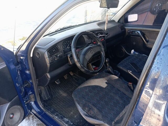 Синий Другая Другая, объемом двигателя 0 л и пробегом 255 тыс. км за 1500 $, фото 3 на Automoto.ua