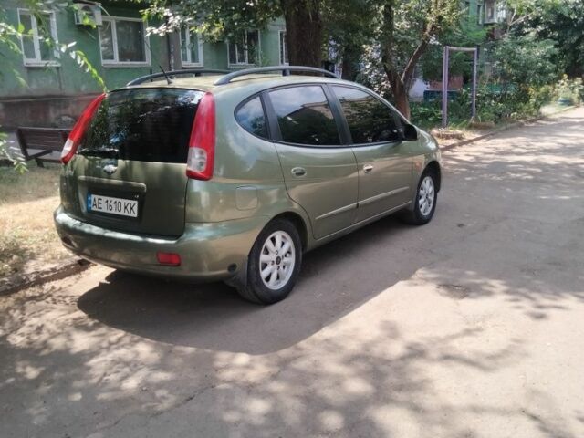 Зеленый Другая Другая, объемом двигателя 2 л и пробегом 192 тыс. км за 3700 $, фото 4 на Automoto.ua