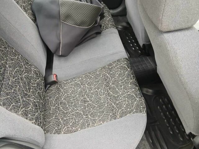 Зеленый Другая Другая, объемом двигателя 1.4 л и пробегом 114 тыс. км за 2200 $, фото 10 на Automoto.ua