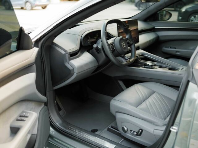 Зеленый Другая Другая, объемом двигателя 0 л и пробегом 39 тыс. км за 36400 $, фото 8 на Automoto.ua