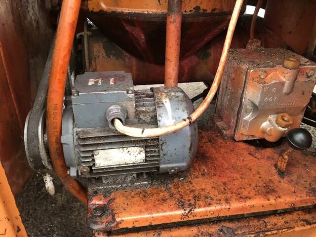 Другая Другая, объемом двигателя 2500 л и пробегом 250 тыс. км за 1181 $, фото 8 на Automoto.ua