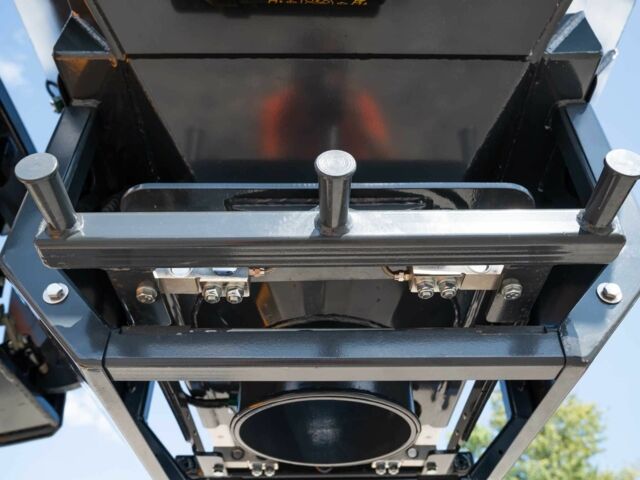 Другая Другая, объемом двигателя 0 л и пробегом 0 тыс. км за 5879 $, фото 7 на Automoto.ua