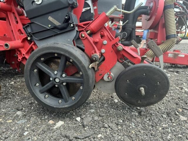 Другая Другая, объемом двигателя 0 л и пробегом 0 тыс. км за 38000 $, фото 6 на Automoto.ua