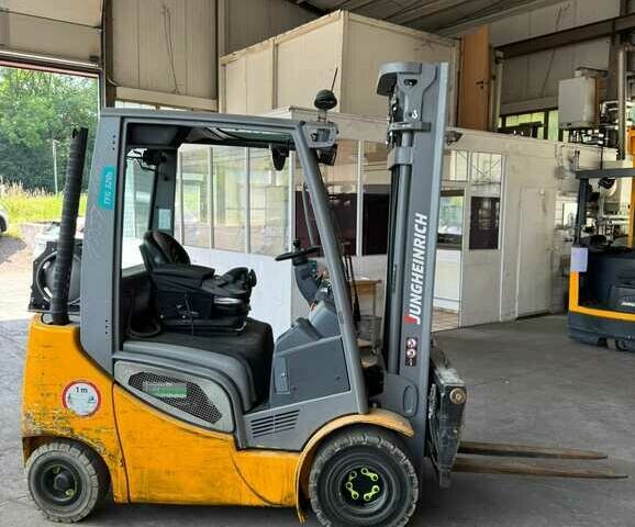 Другая Megane Scenic, объемом двигателя 6 л и пробегом 0 тыс. км за 14946 $, фото 1 на Automoto.ua