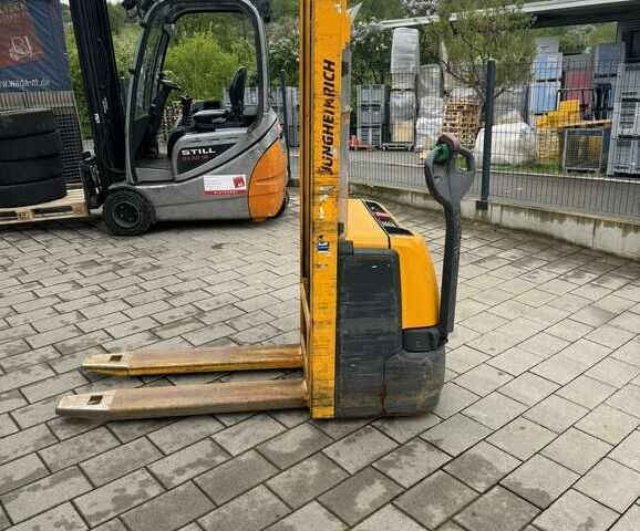 Другая Megane Scenic, объемом двигателя 6 л и пробегом 0 тыс. км за 2647 $, фото 2 на Automoto.ua