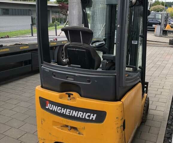 Другая Megane Scenic, объемом двигателя 6 л и пробегом 0 тыс. км за 14769 $, фото 8 на Automoto.ua