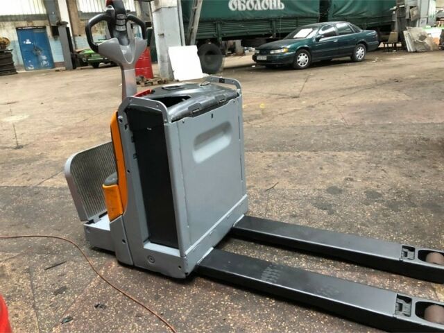 Другая Megane Scenic, объемом двигателя 6 л и пробегом 0 тыс. км за 2862 $, фото 2 на Automoto.ua