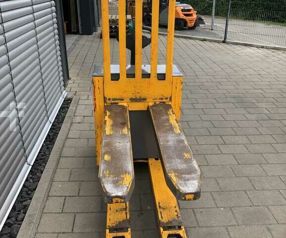 Інша Megane Scenic, об'ємом двигуна 6 л та пробігом 0 тис. км за 2611 $, фото 4 на Automoto.ua