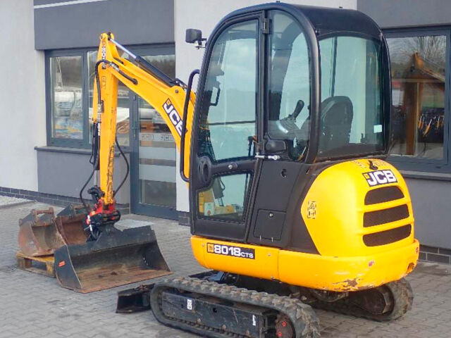 Другая Megane Scenic, объемом двигателя 6 л и пробегом 0 тыс. км за 29938 $, фото 1 на Automoto.ua