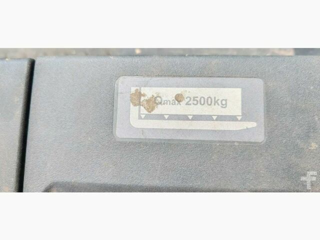 Другая Megane Scenic, объемом двигателя 6 л и пробегом 0 тыс. км за 1469 $, фото 5 на Automoto.ua