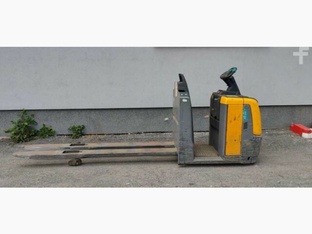 Другая Megane Scenic, объемом двигателя 6 л и пробегом 0 тыс. км за 1469 $, фото 1 на Automoto.ua