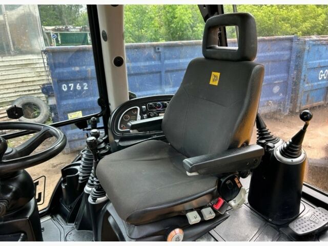 Другая Megane Scenic, объемом двигателя 6 л и пробегом 0 тыс. км за 98845 $, фото 8 на Automoto.ua