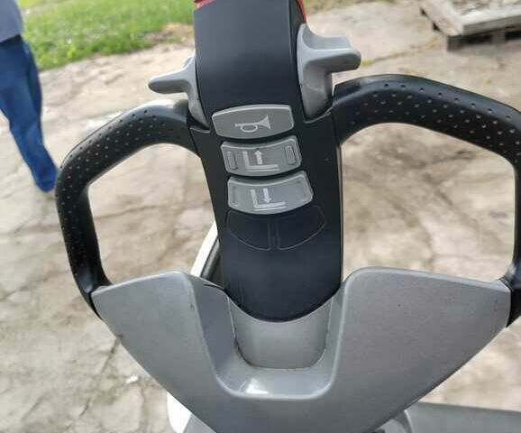 Другая Megane Scenic, объемом двигателя 6 л и пробегом 0 тыс. км за 1665 $, фото 10 на Automoto.ua