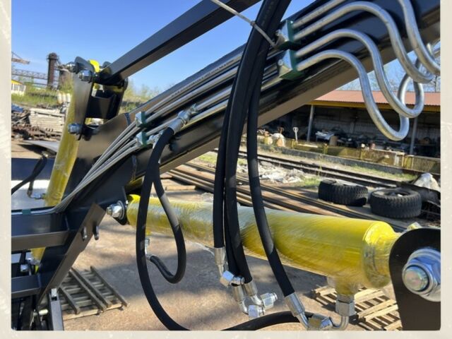 Другая Megane Scenic, объемом двигателя 2.3 л и пробегом 0 тыс. км за 3625 $, фото 10 на Automoto.ua