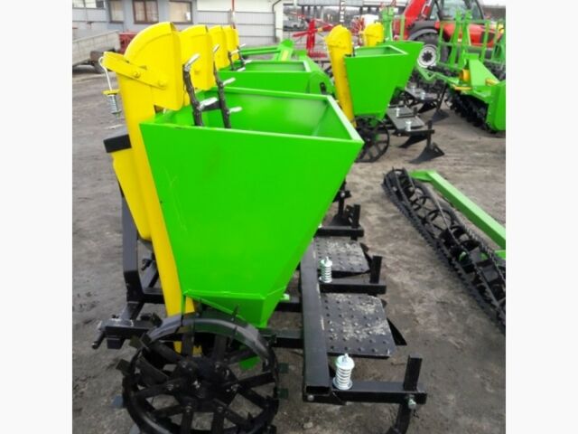 Другая Megane Scenic, объемом двигателя 2.3 л и пробегом 0 тыс. км за 544 $, фото 5 на Automoto.ua