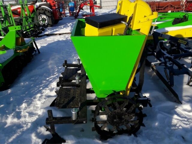 Другая Megane Scenic, объемом двигателя 2.3 л и пробегом 0 тыс. км за 544 $, фото 10 на Automoto.ua