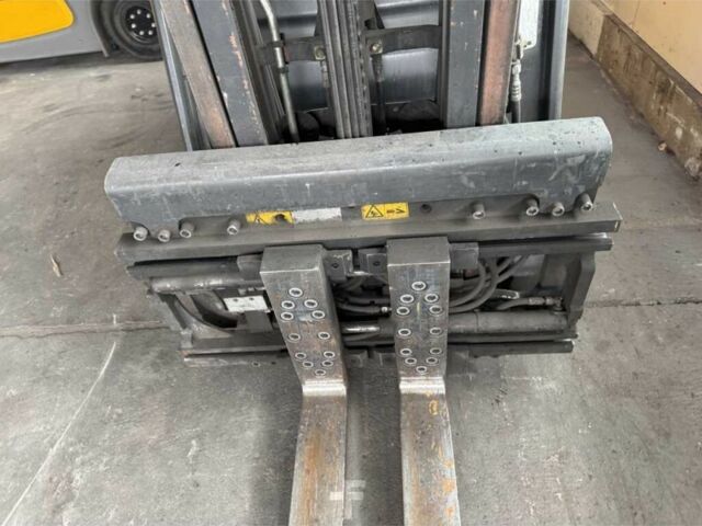 Другая Megane Scenic, объемом двигателя 2.3 л и пробегом 0 тыс. км за 13520 $, фото 8 на Automoto.ua