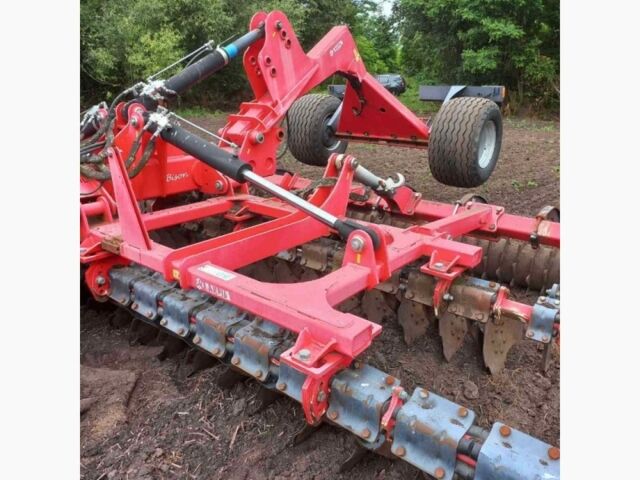 Другая Megane Scenic, объемом двигателя 14.86 л и пробегом 0 тыс. км за 19500 $, фото 2 на Automoto.ua