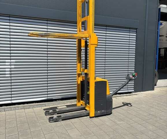 Другая Megane Scenic, объемом двигателя 14.86 л и пробегом 0 тыс. км за 2274 $, фото 6 на Automoto.ua