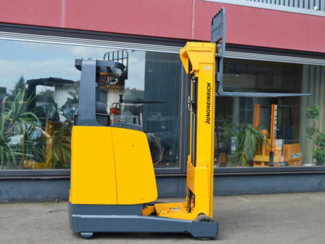 Другая Megane Scenic, объемом двигателя 14.86 л и пробегом 0 тыс. км за 8121 $, фото 10 на Automoto.ua