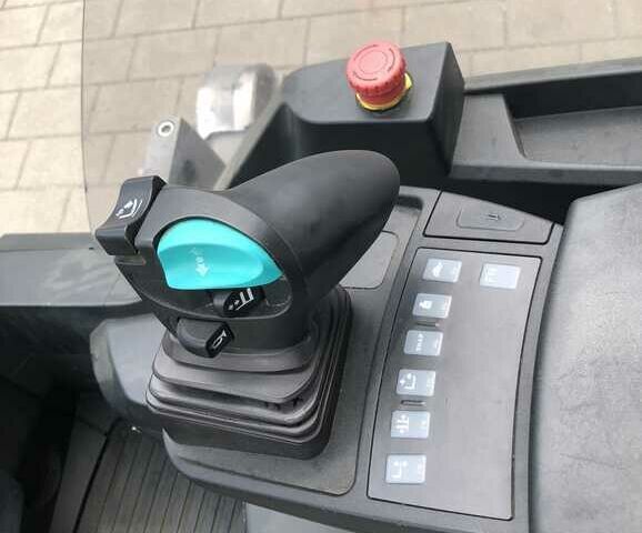 Другая Megane Scenic, объемом двигателя 14.86 л и пробегом 0 тыс. км за 10642 $, фото 6 на Automoto.ua