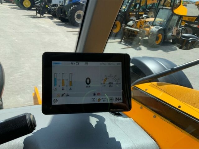 Другая Megane Scenic, объемом двигателя 14.86 л и пробегом 0 тыс. км за 106350 $, фото 4 на Automoto.ua