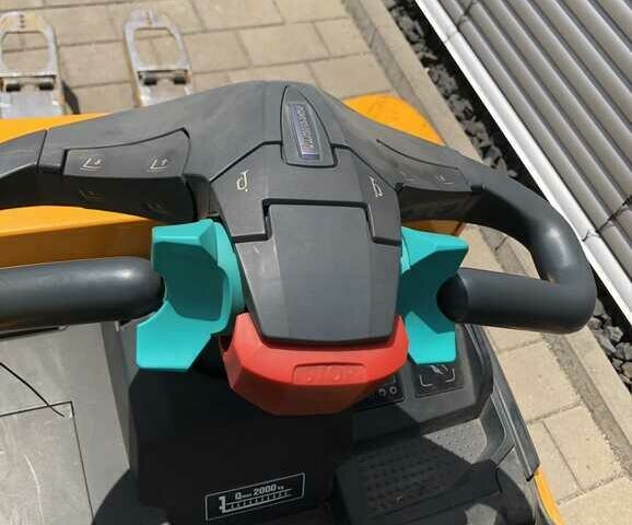 Другая Megane Scenic, объемом двигателя 14.86 л и пробегом 0 тыс. км за 3856 $, фото 5 на Automoto.ua