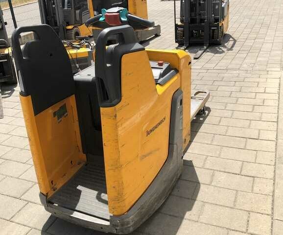 Другая Megane Scenic, объемом двигателя 14.86 л и пробегом 0 тыс. км за 3856 $, фото 2 на Automoto.ua