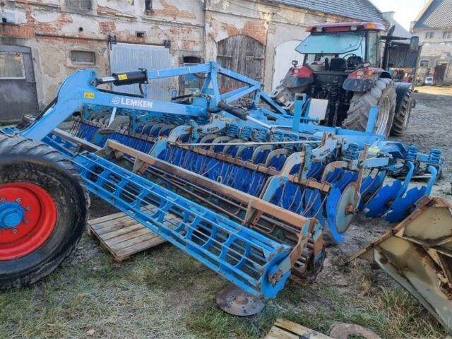 Другая Megane Scenic, объемом двигателя 0 л и пробегом 0 тыс. км за 48263 $, фото 9 на Automoto.ua