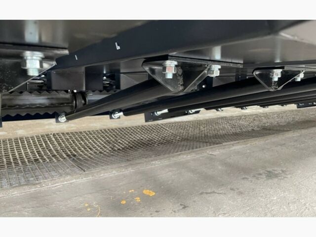 Другая Megane Scenic, объемом двигателя 6 л и пробегом 0 тыс. км за 18149 $, фото 2 на Automoto.ua