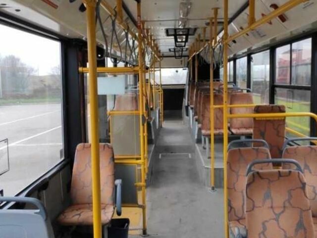 Червоний Інше Інше, об'ємом двигуна 6.3 л та пробігом 346 тис. км за 17500 $, фото 4 на Automoto.ua