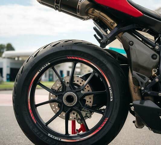 Красный Дукати 1198, объемом двигателя 1.2 л и пробегом 10 тыс. км за 11500 $, фото 30 на Automoto.ua