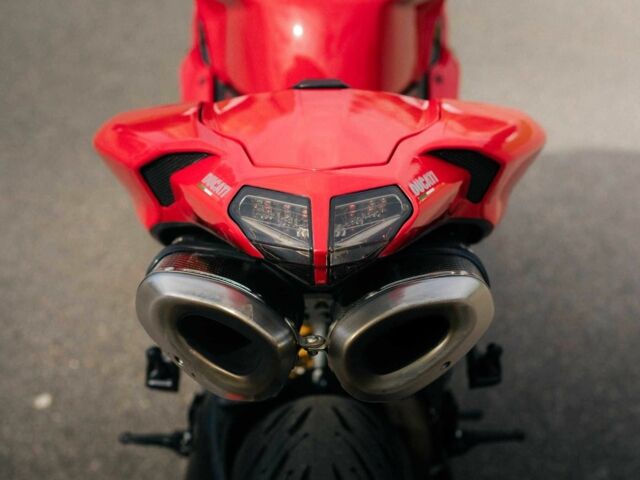 Дукати 1198, объемом двигателя 1.2 л и пробегом 0 тыс. км за 11500 $, фото 9 на Automoto.ua