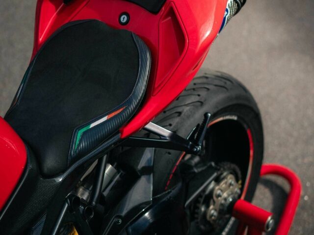 Дукати 1198, объемом двигателя 1.2 л и пробегом 0 тыс. км за 11500 $, фото 15 на Automoto.ua